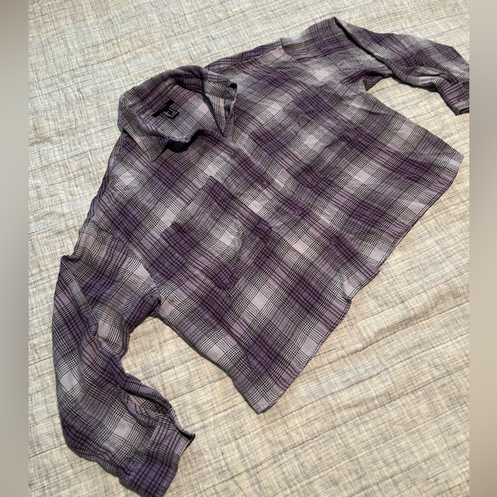 Forever 21 Large purple black cropped flannel style top L women’s plaid
